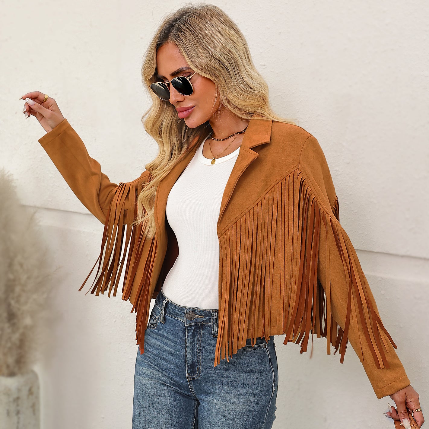 Trendy Queen Women's Fringe Faux Suede Leather Jackets Fall Fashion 2025 Tassel Motorcycle Cropped Coats Brown